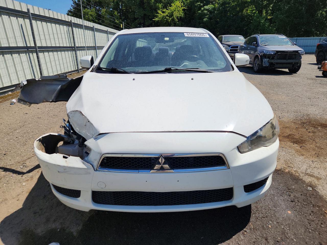 2015 Mitsubishi Lancer Es - Image 5