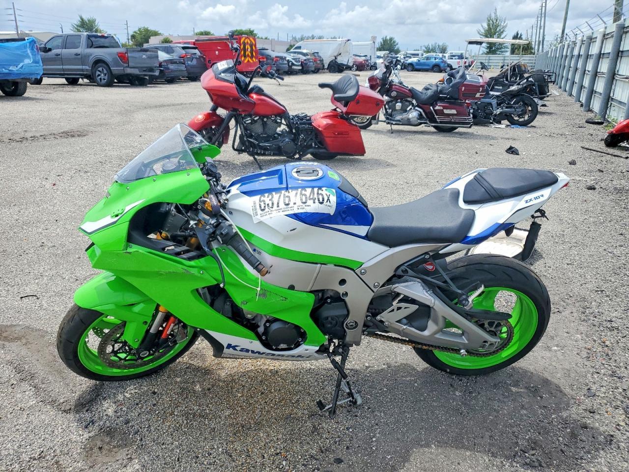 2024 Kawasaki Zx1002 L - Image 3