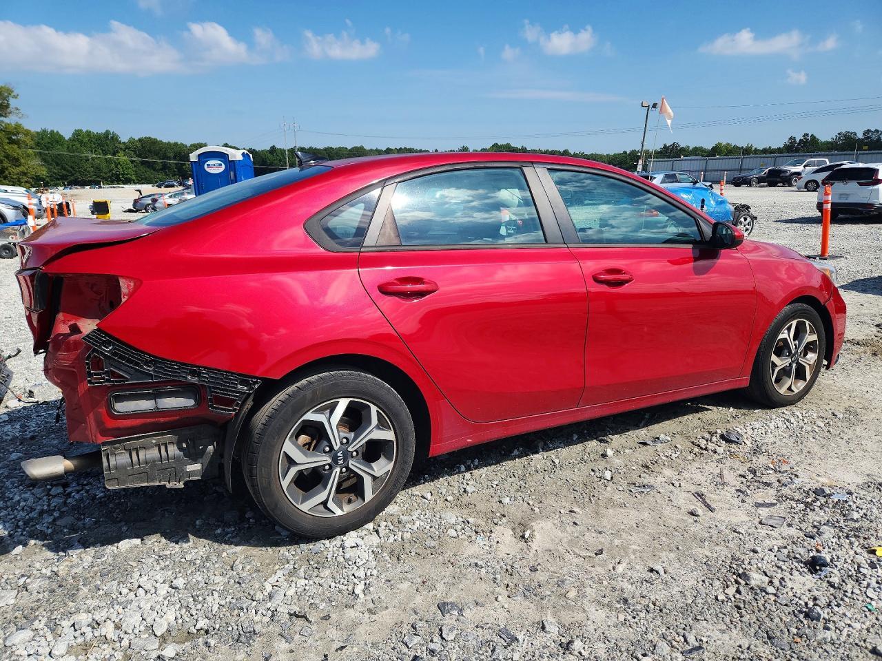 2021 Kia Forte Lxs - Image 3