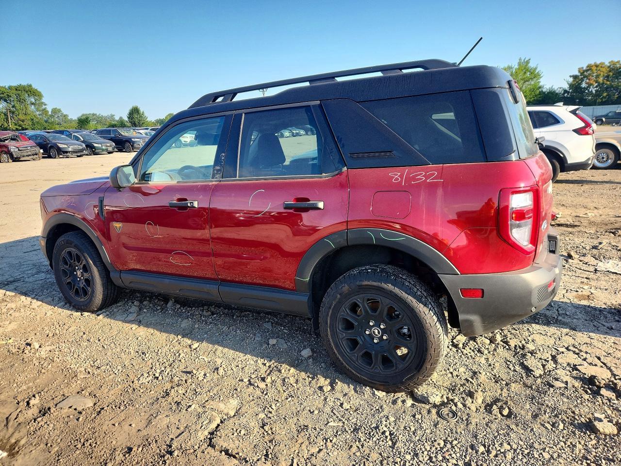 2025 Ford Bronco Sport Badlands - Image 2