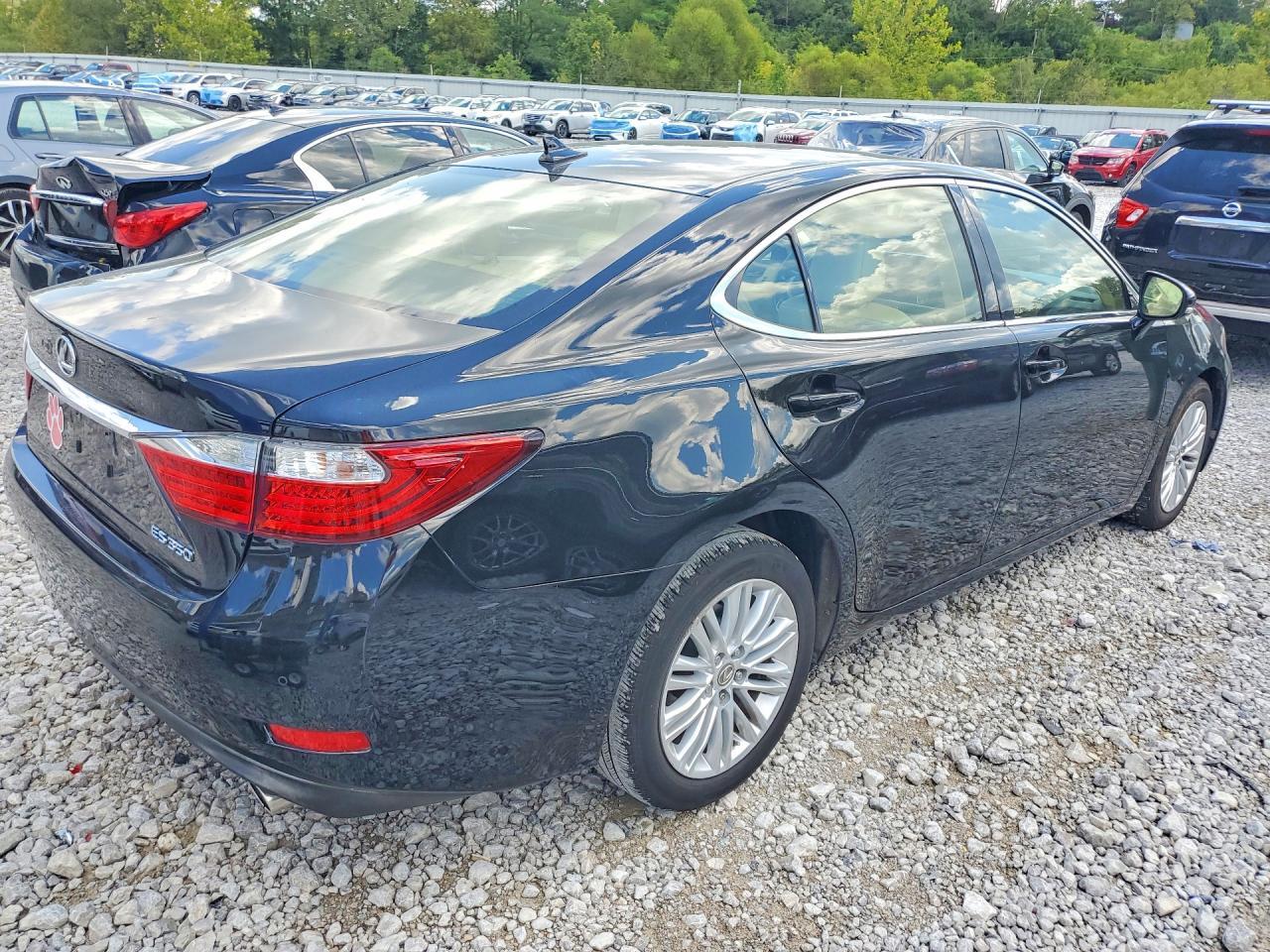 2013 Lexus Es 350 - Image 3
