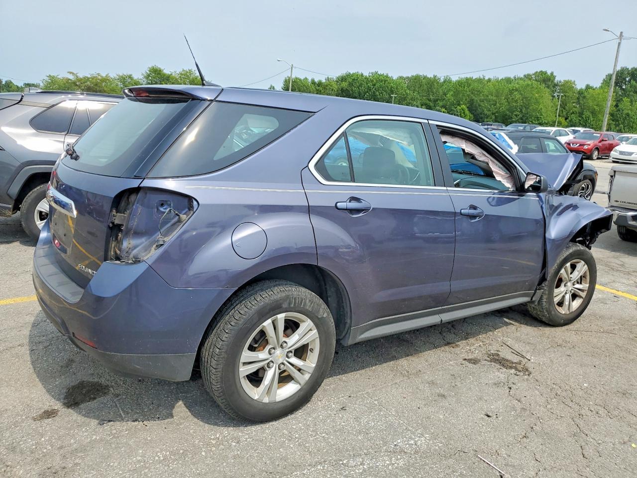 2014 Chevrolet Equinox Ls - Image 3