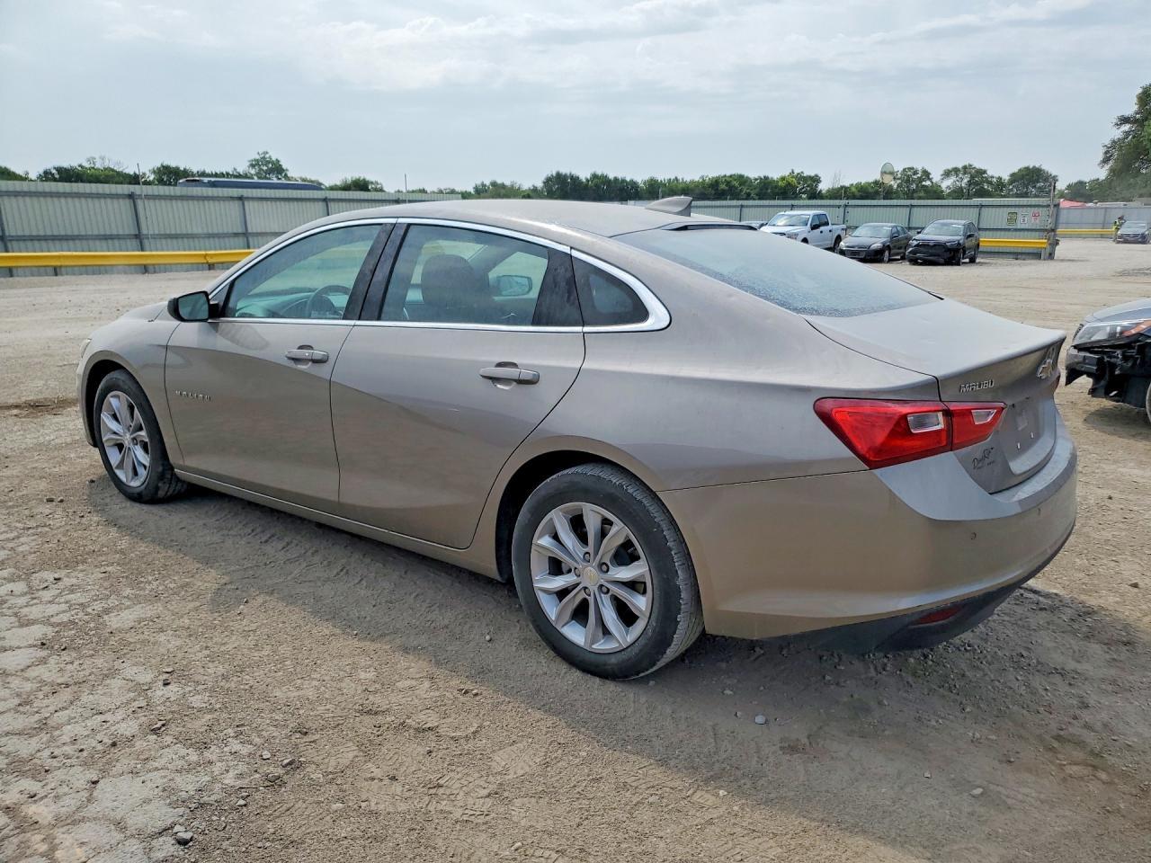 2024 Chevrolet Malibu Lt - Фото 2