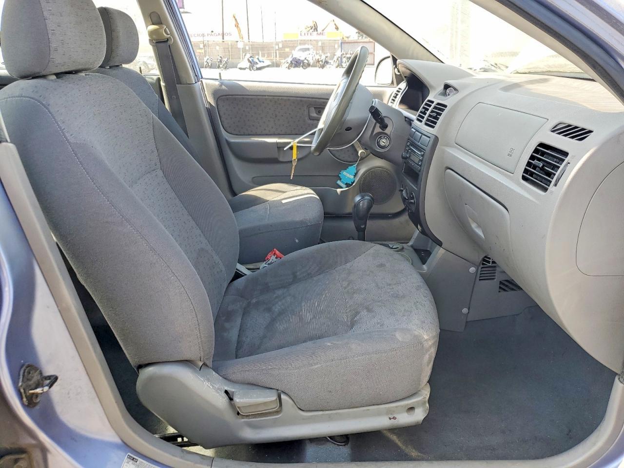 2003 Kia Rio Base - Image 7