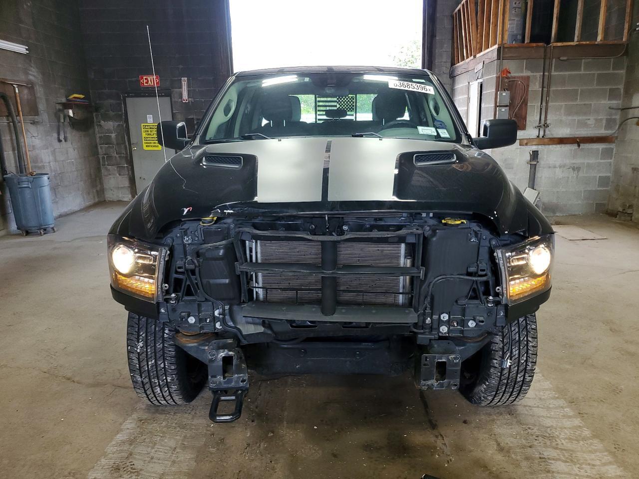 2020 Ram 1500 Classic Warlock - Image 5