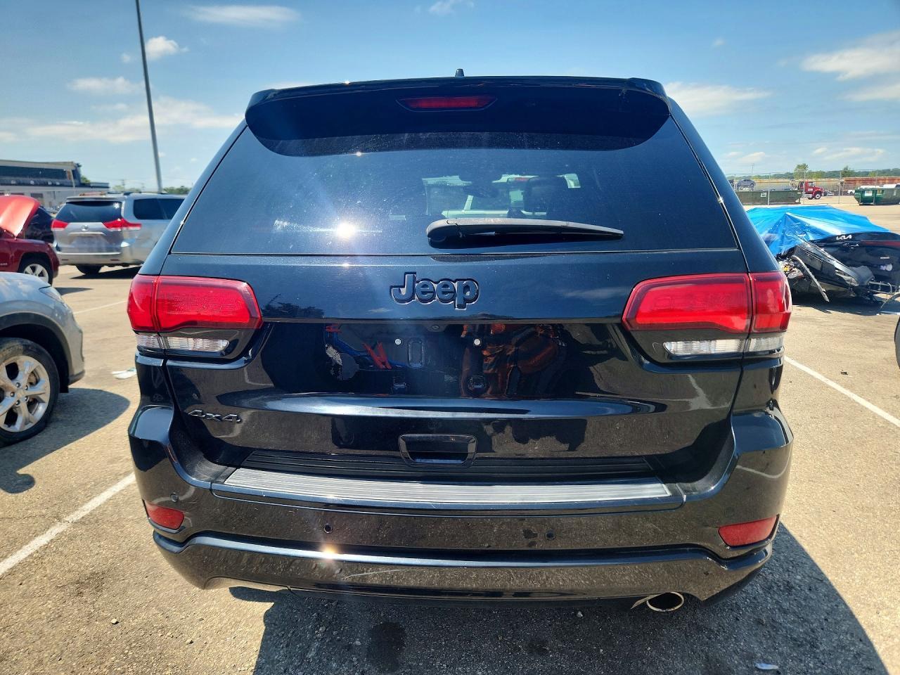 2018 Jeep Grand Cherokee Laredo - Image 6