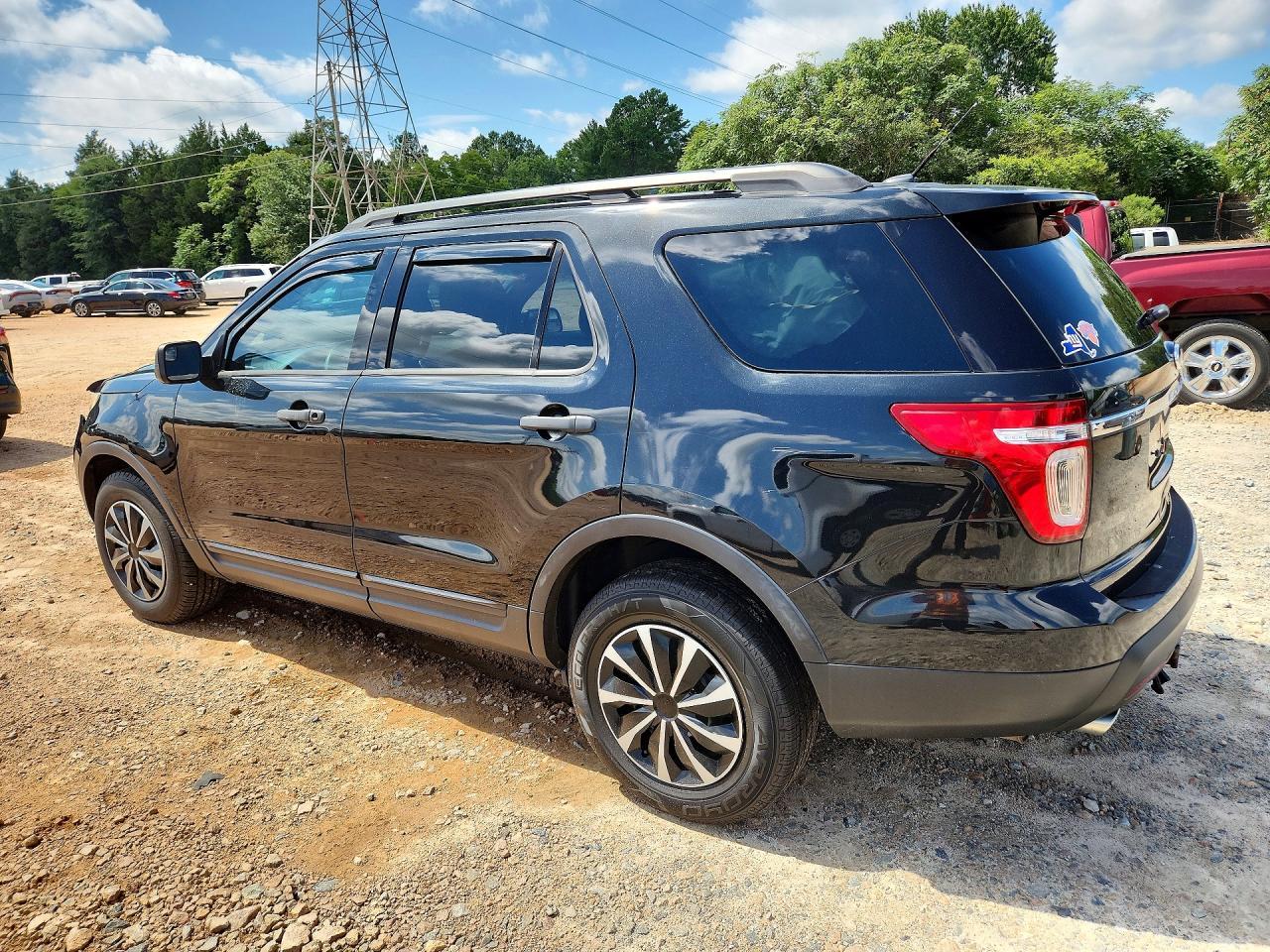 2013 Ford Explorer - Фото 2