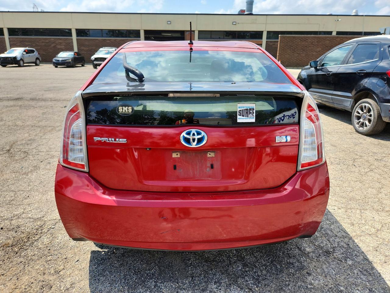 2015 Toyota Prius Two - Фото 6