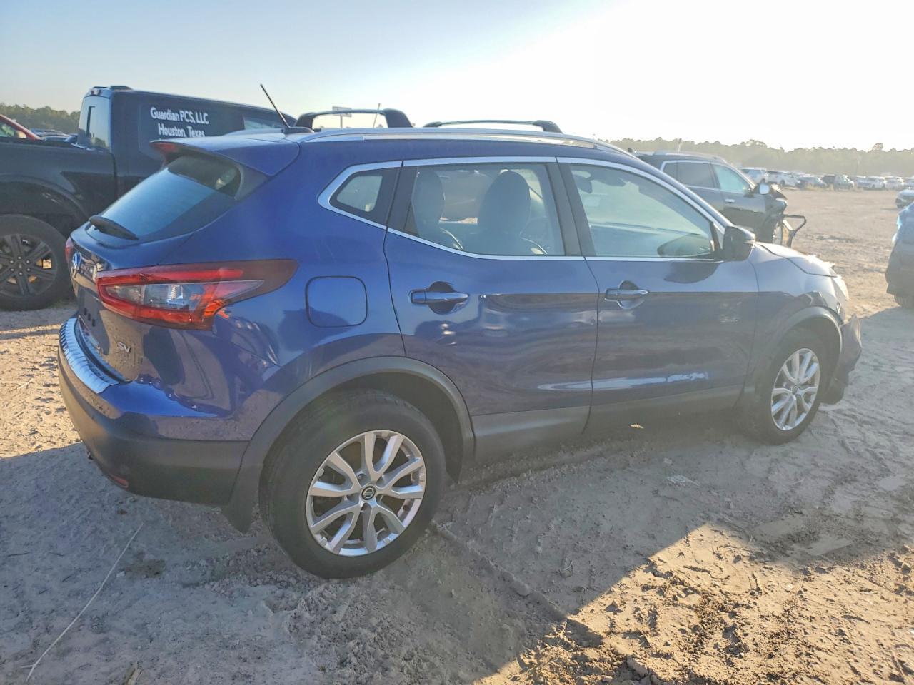 2020 Nissan Rogue - Image 3