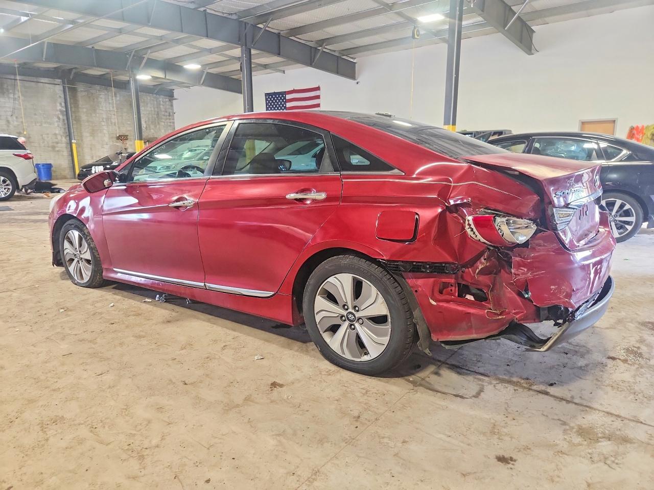 2015 Hyundai Sonata Hybrid Limited - Image 2