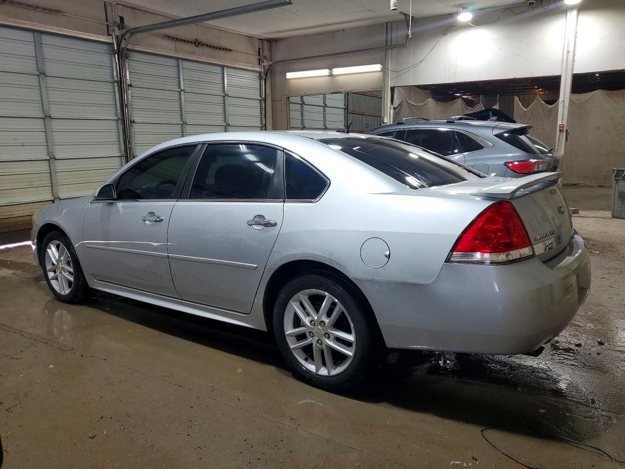 2011 Chevrolet Impala Ltz - Фото 2