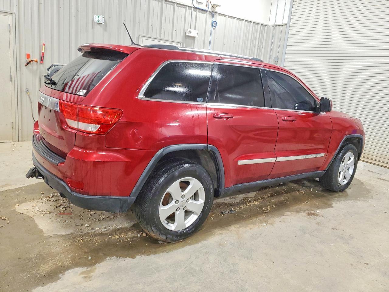 2012 Jeep Grand Cherokee Laredo - Image 3
