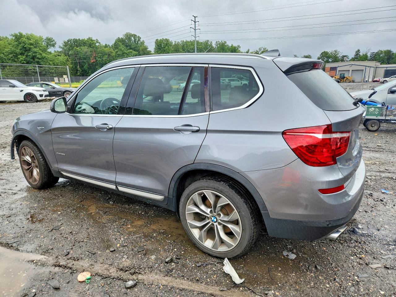 2015 BMW X3 xDrive28I - Фото 2