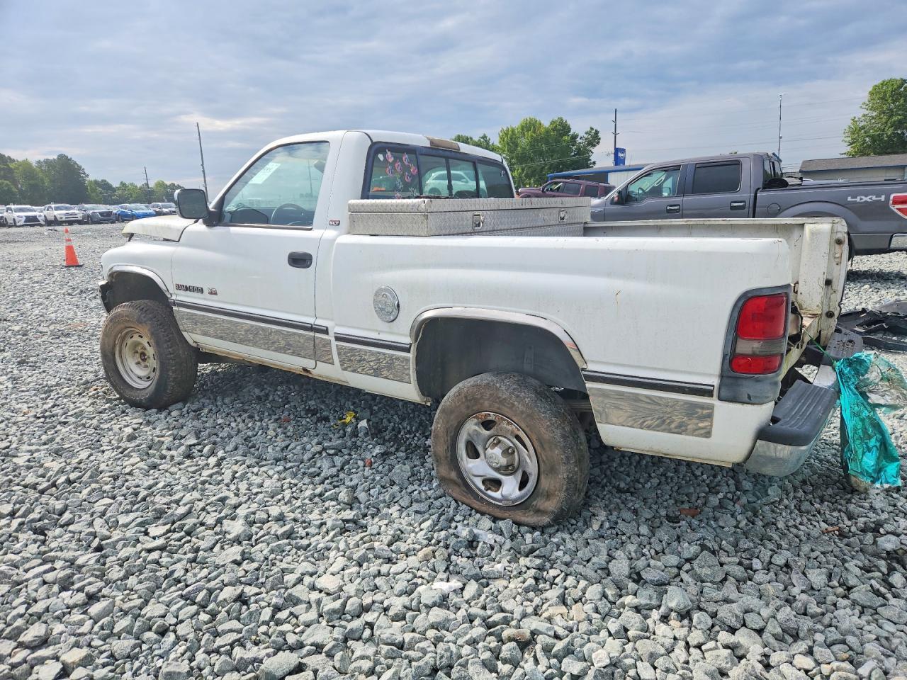 1995 Dodge Ram 1500 - Image 2