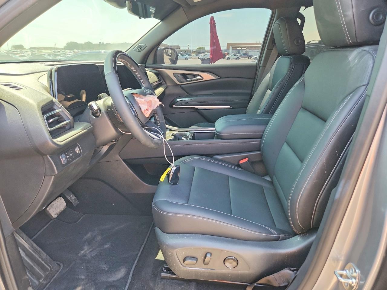 2026 Chev Traverse L - Image 7