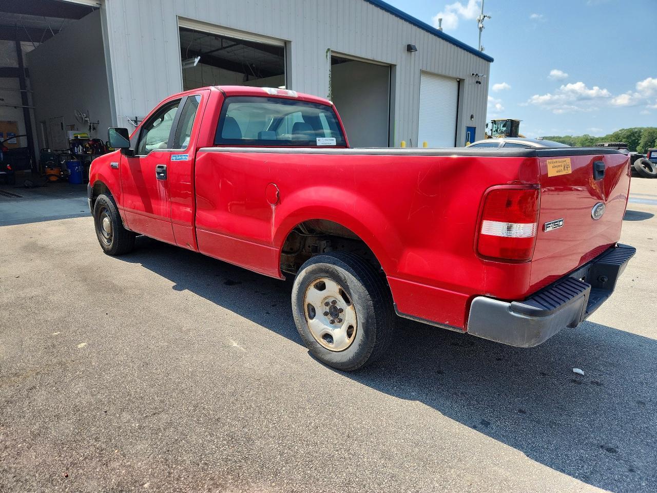 2005 Ford F150 - Фото 2
