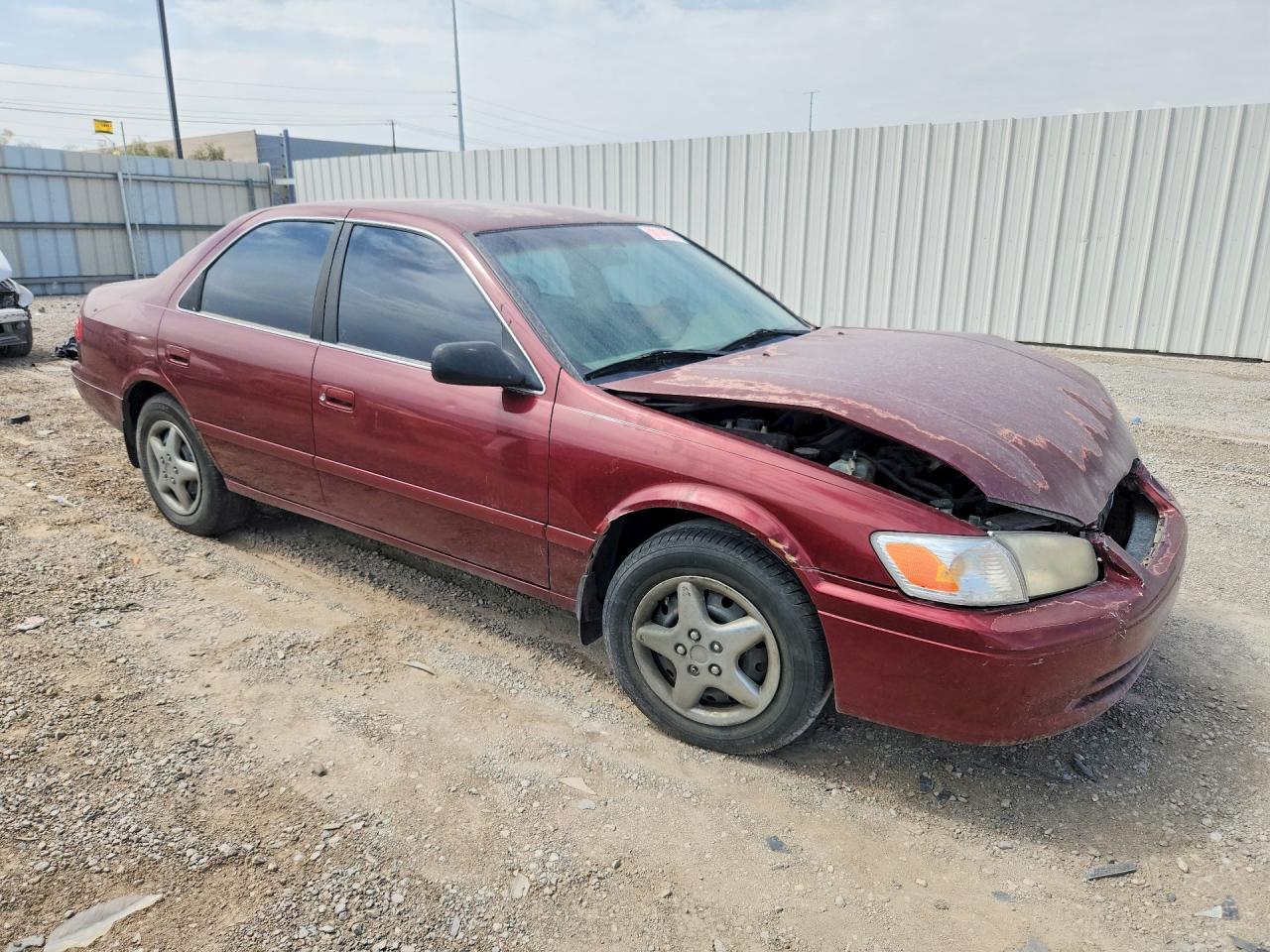 2000 Toyota Camry Le - Image 4