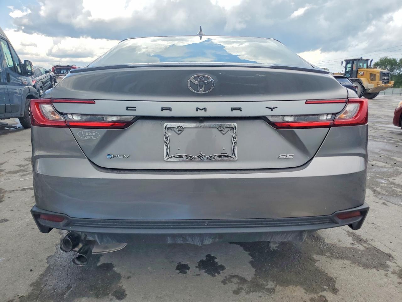 2025 Toyota Camry Se - Фото 6