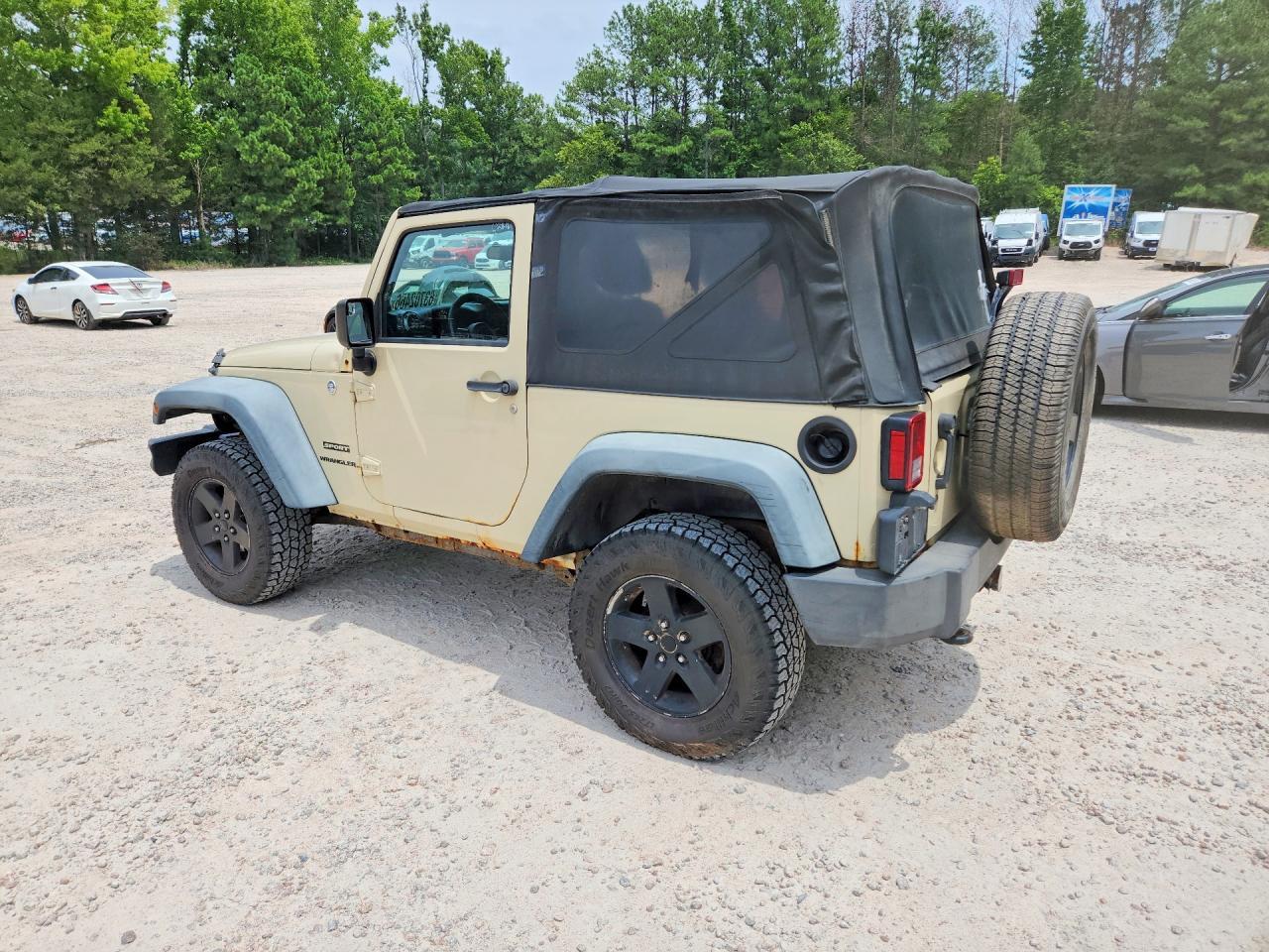 2011 Jeep Wrangler Sport - Фото 2