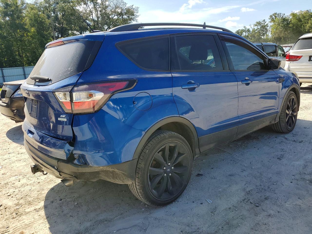 2017 Ford Escape Se - Image 3