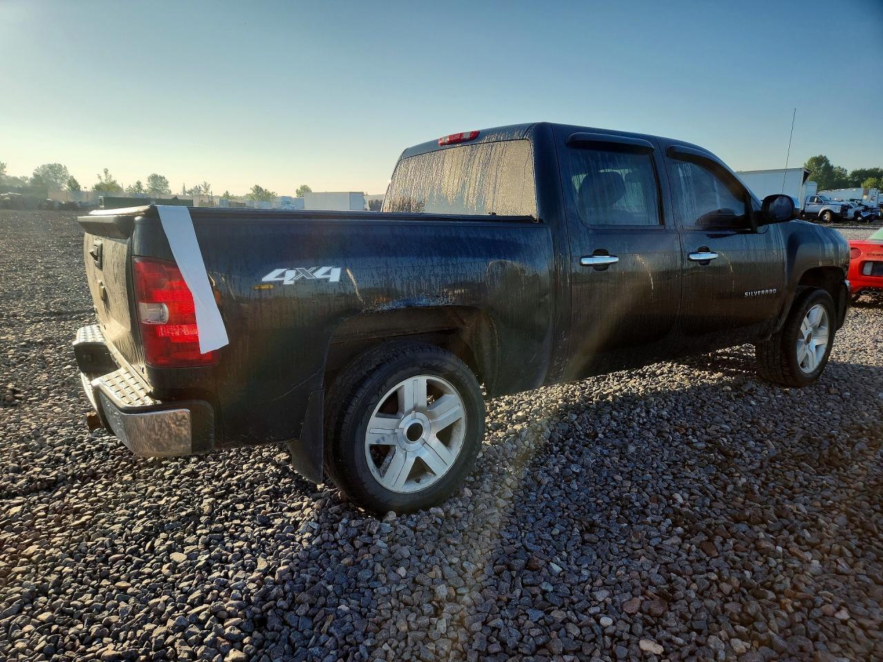 2011 Chevrolet Silverado K1500 Ltz - Image 3