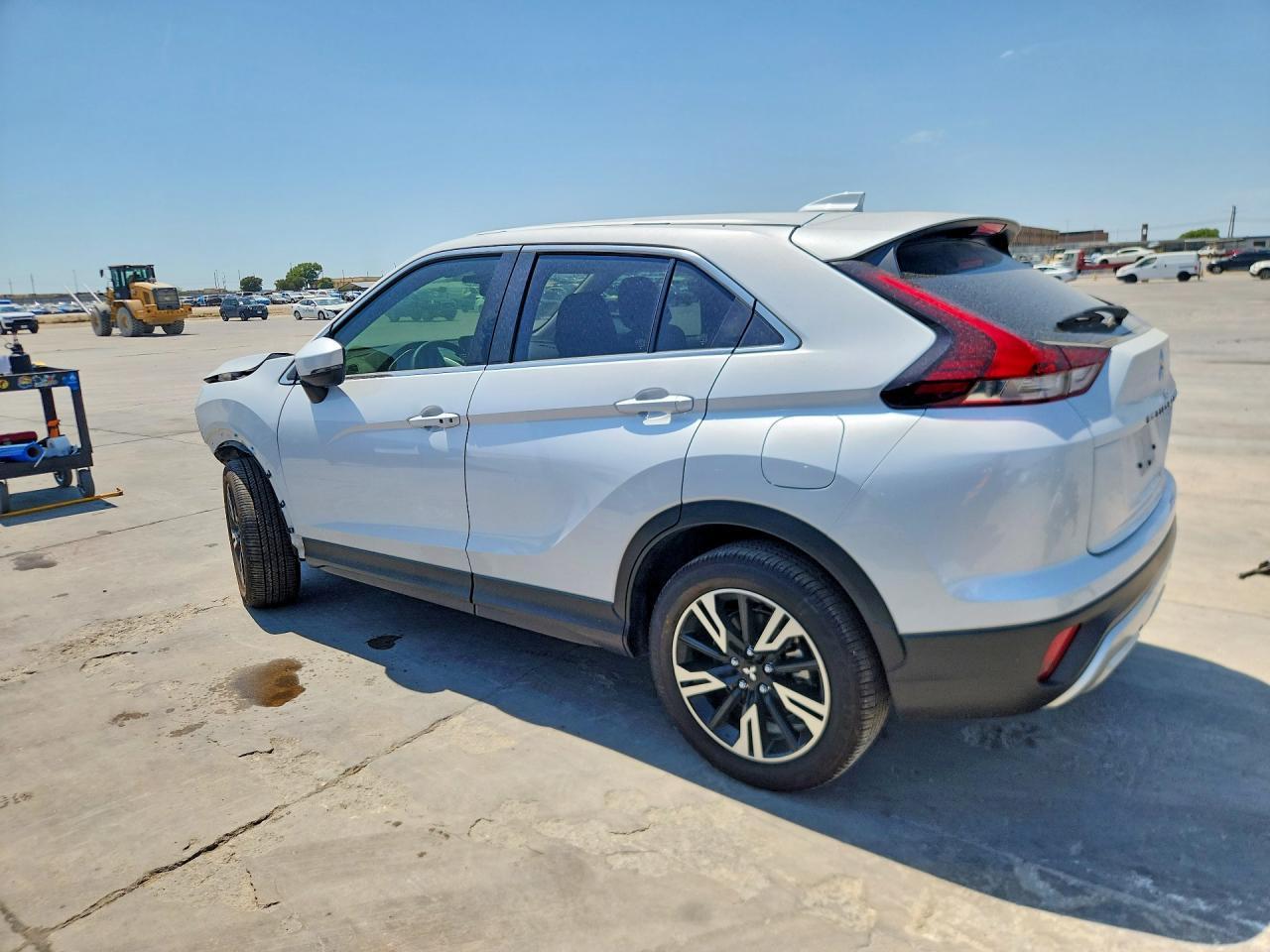 2025 Mitsubishi Eclipse Cross Se - Image 2