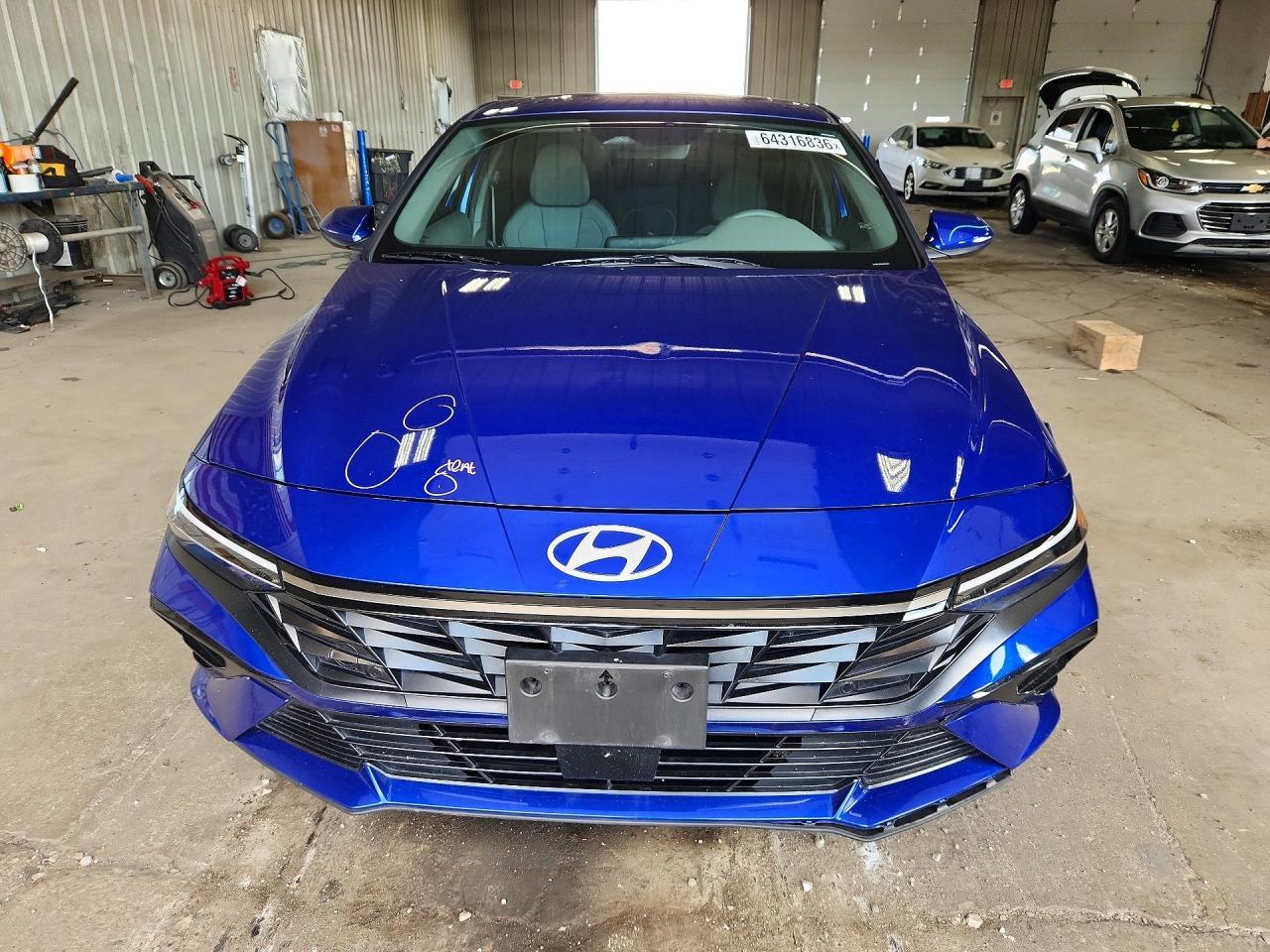 2025 Hyundai Elantra Sel - Фото 5