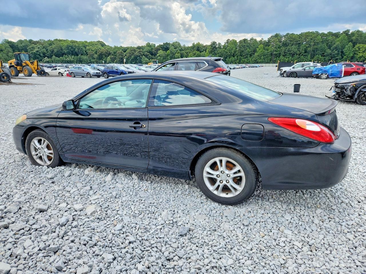 2005 Toyota Camry Solara Se - Image 2