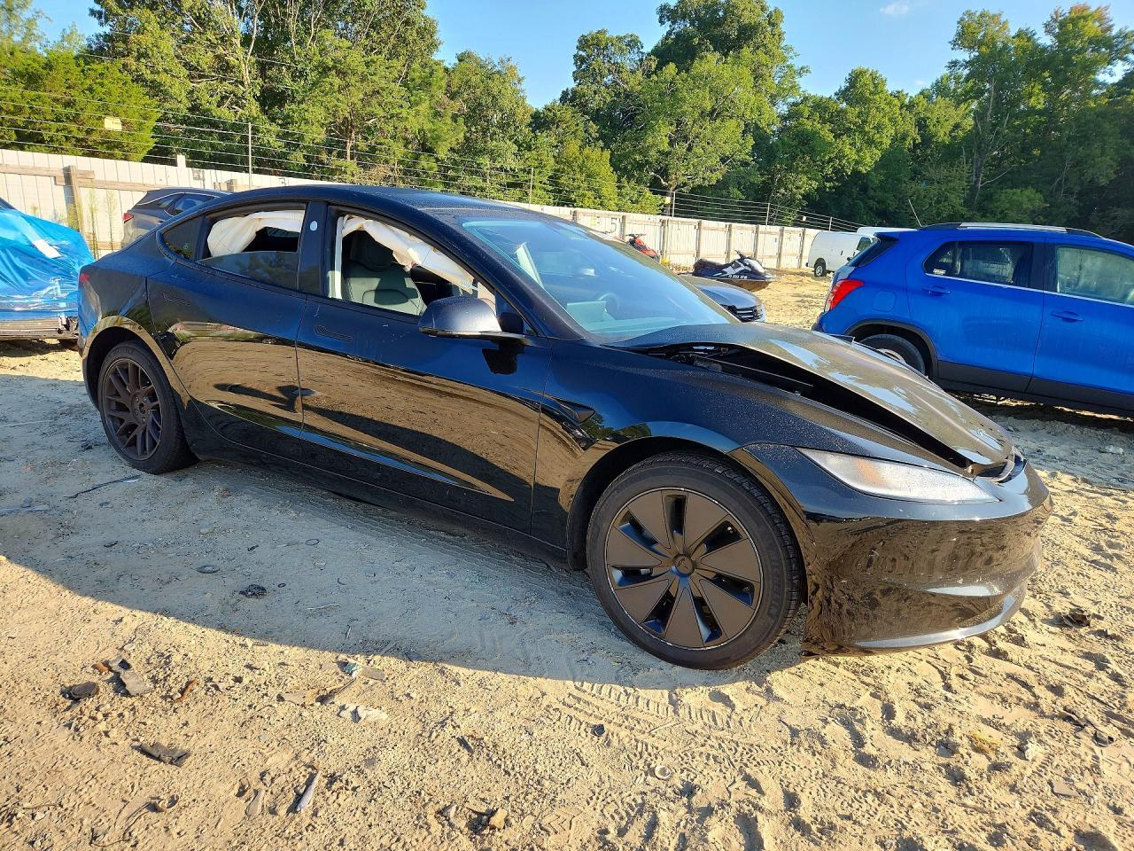 2024 Tesla Model 3 - Фото 4