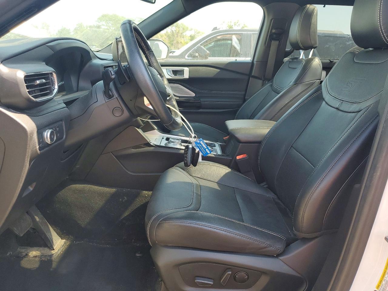 2022 Ford Explorer St - Фото 7