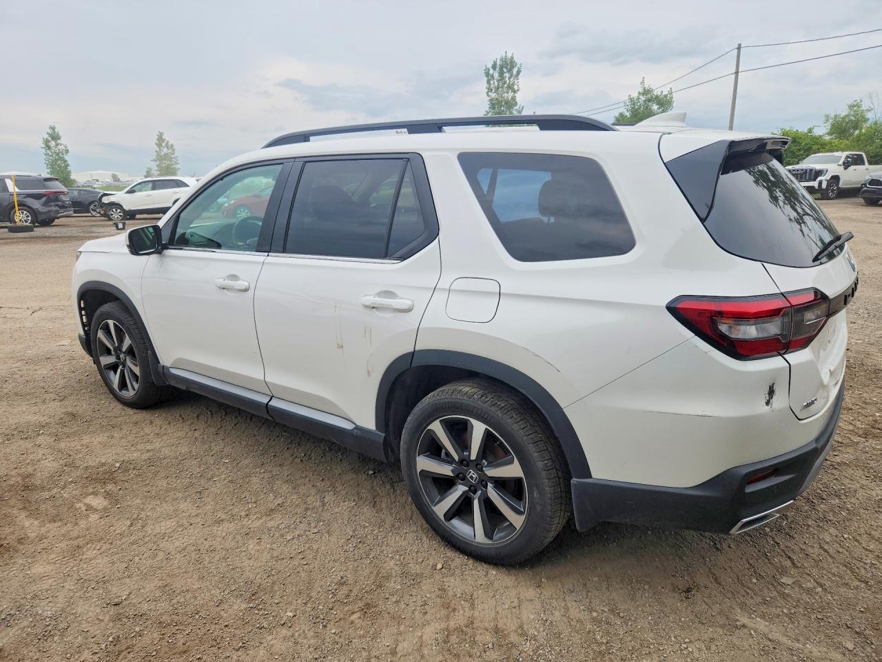 2025 Honda Pilot Touring - Фото 2