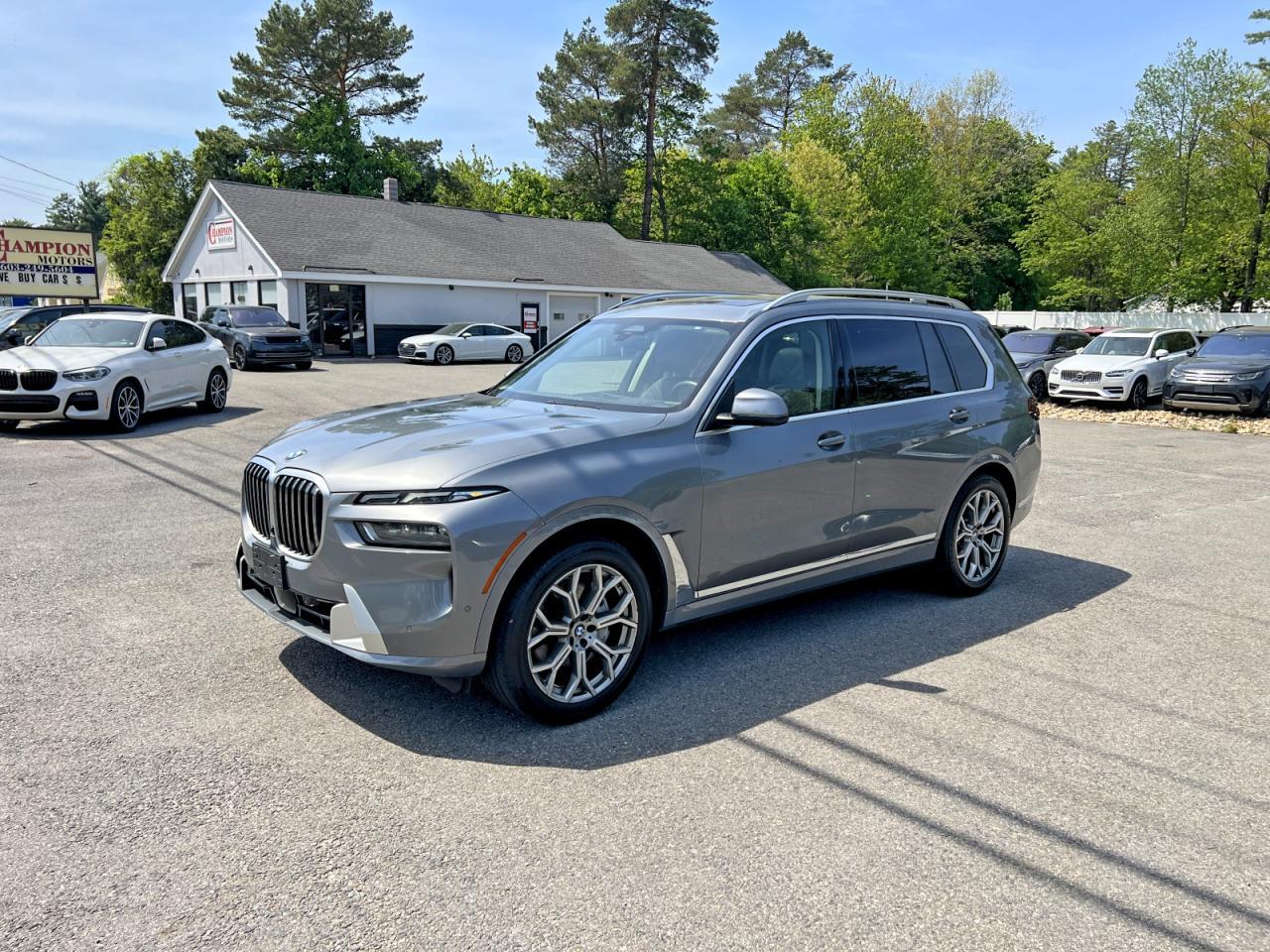 2024 BMW X7 xDrive40I - Фото 2