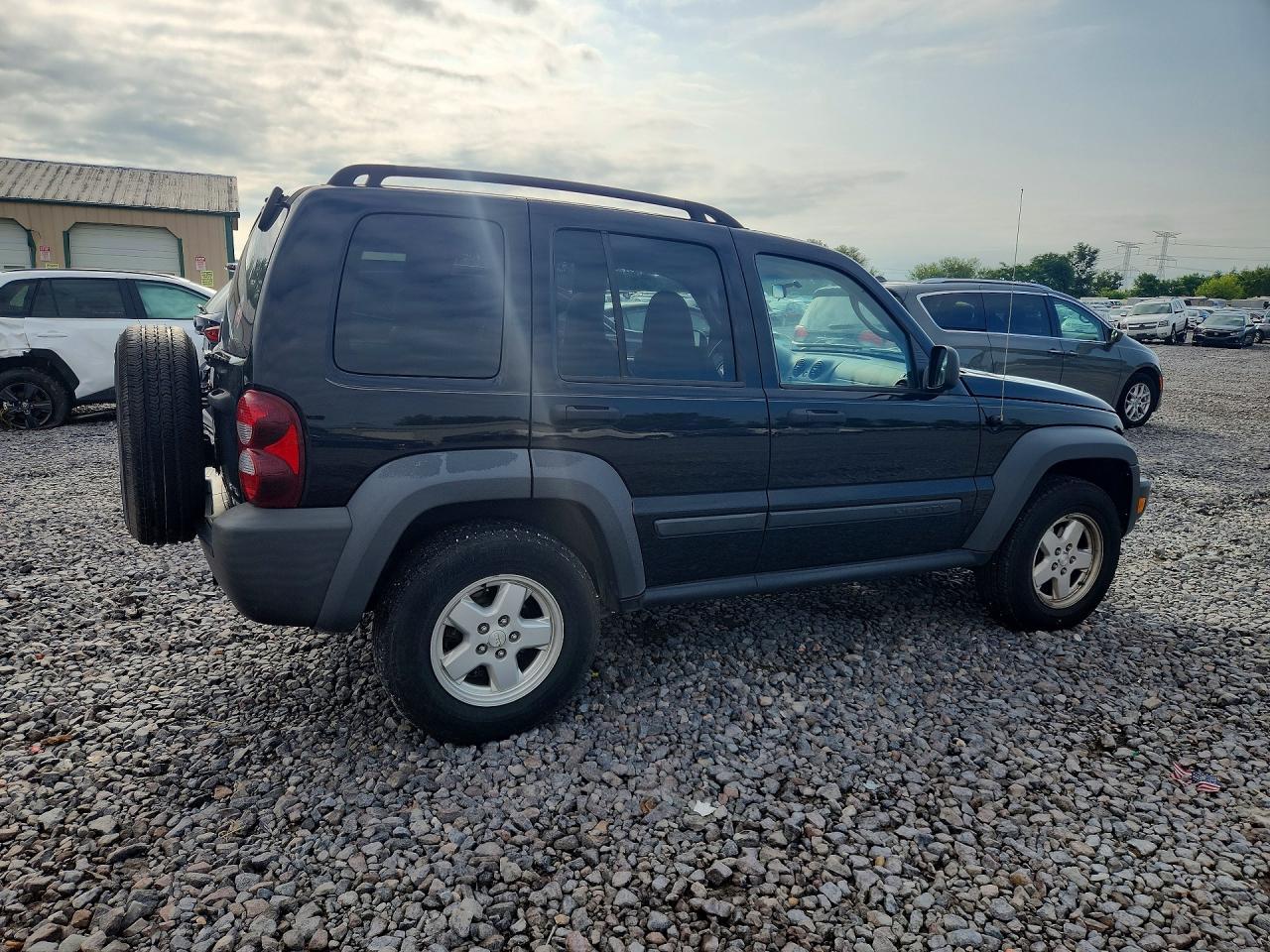 2007 Jeep Liberty Sport - Фото 3