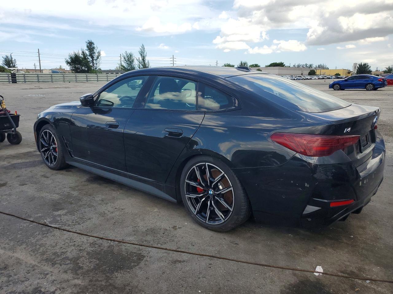 2025 BMW I4 M50 - Фото 2