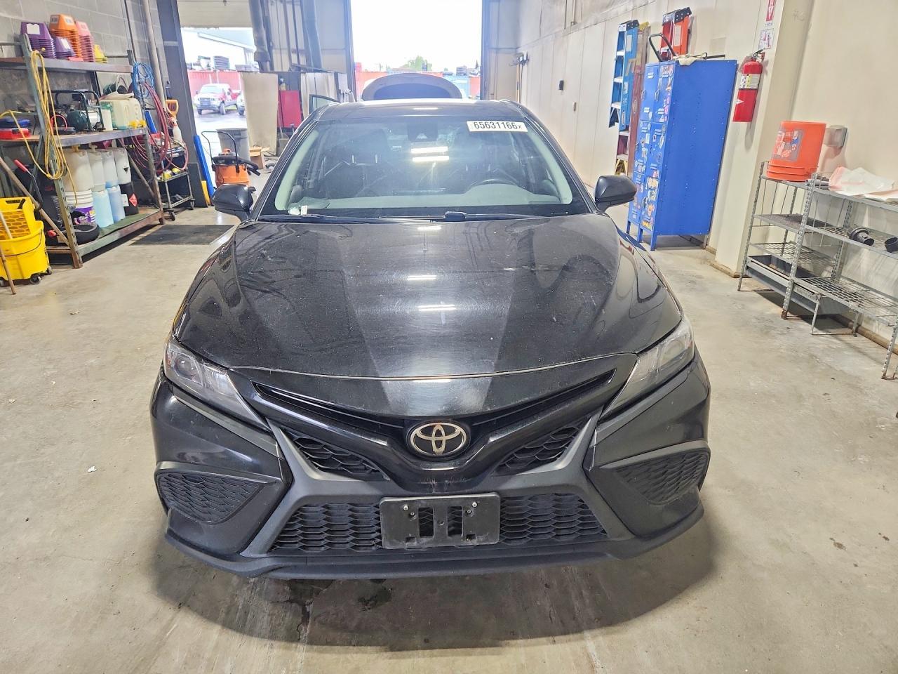 2021 Toyota Camry Se - Фото 5
