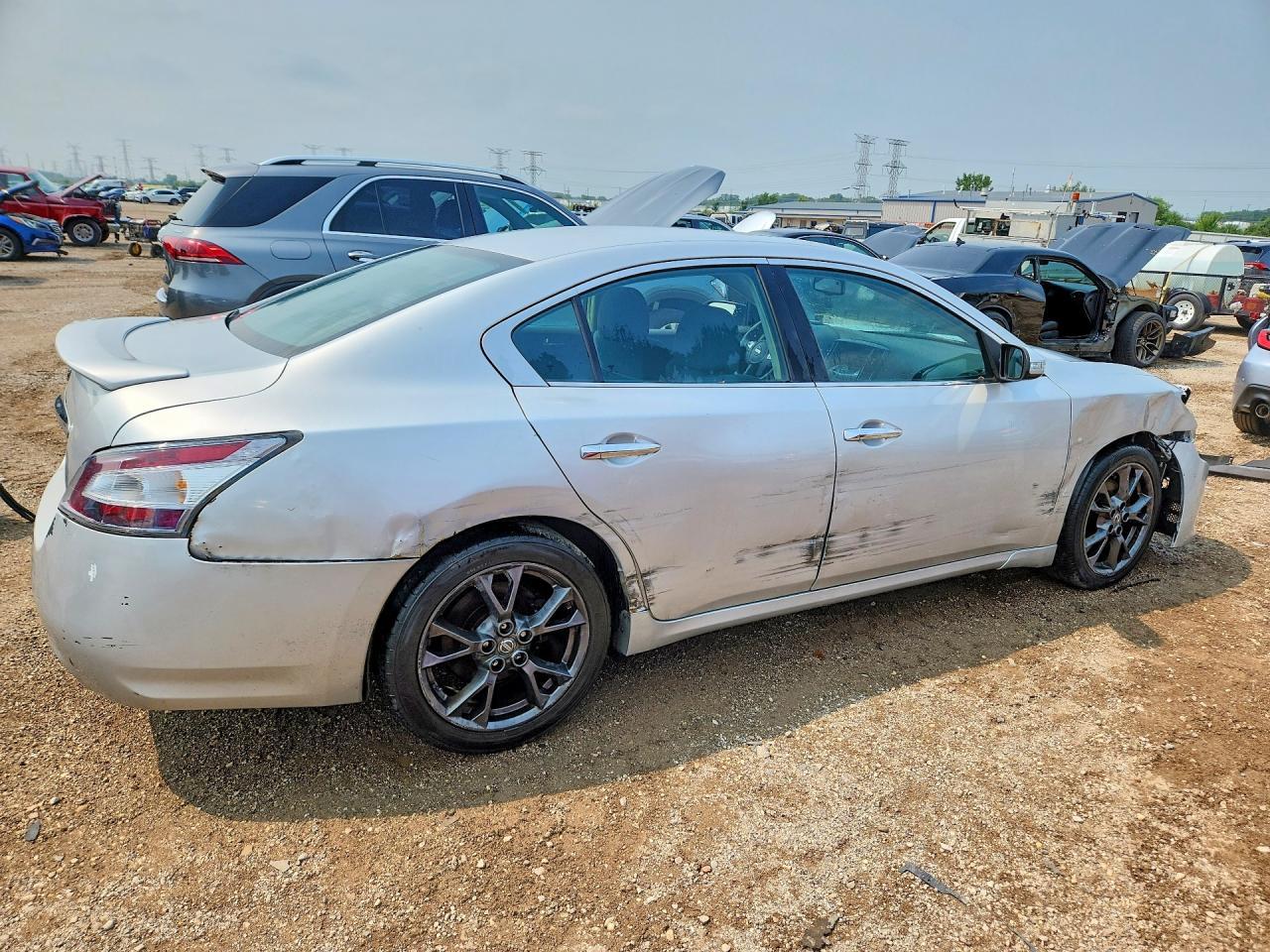 2012 Nissan Maxima 3.5 S - Фото 3