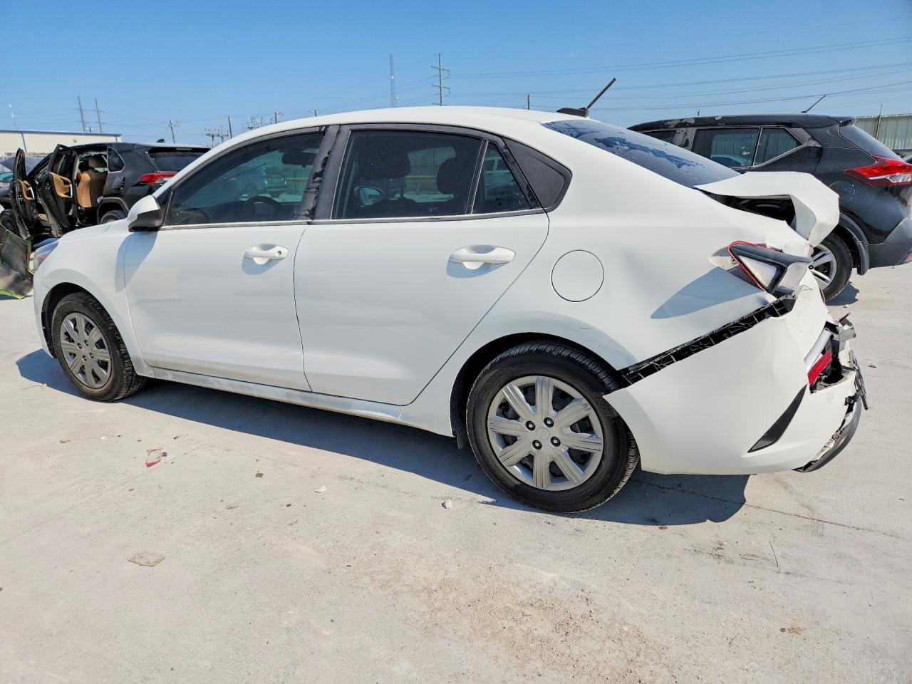 2023 Kia Rio S - Фото 2
