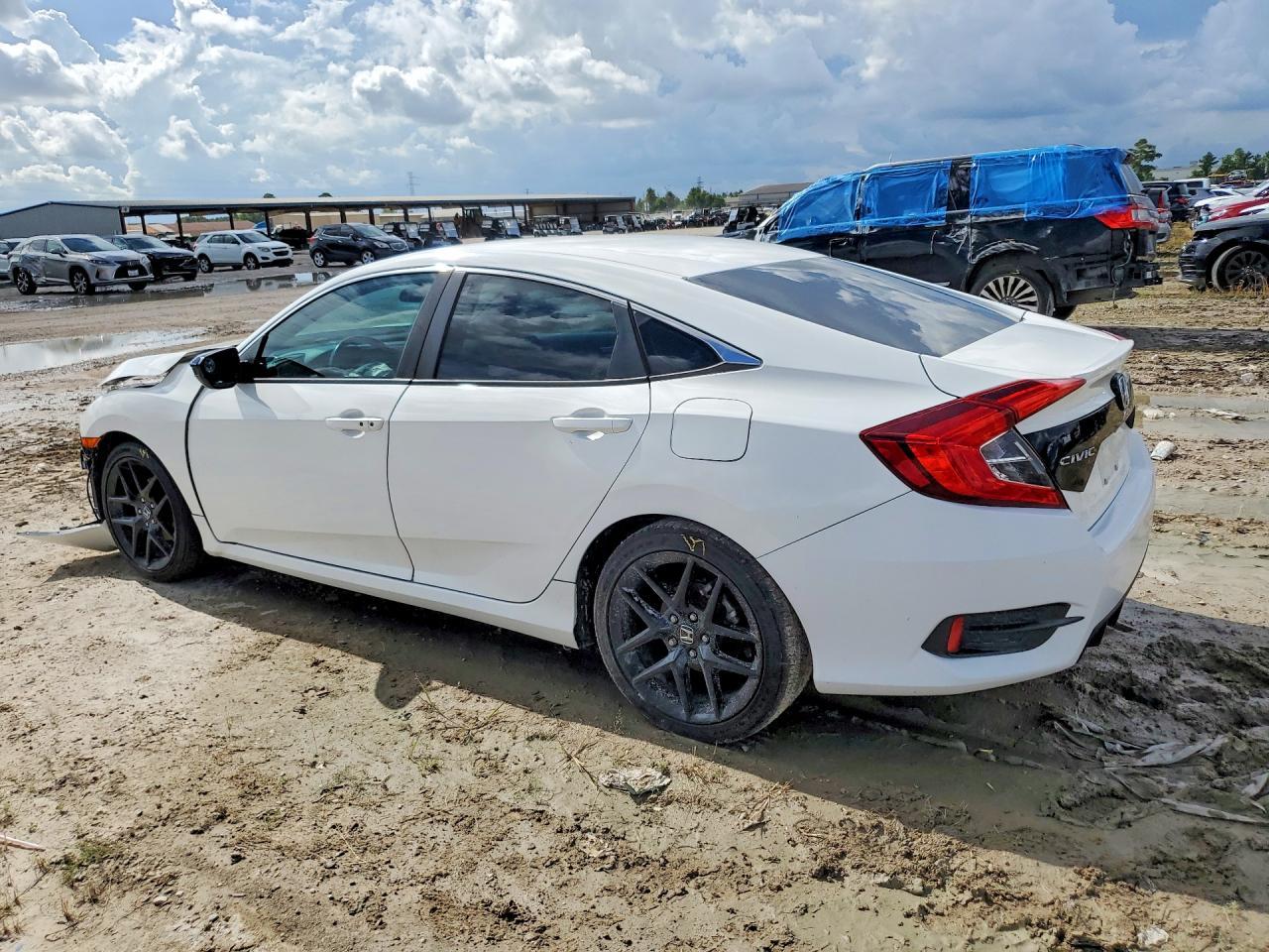 2020 Honda Civic Sport - Фото 2