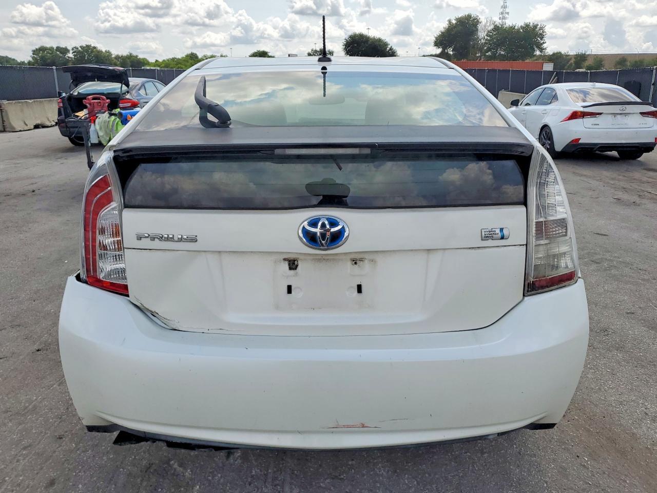 2010 Toyota Prius Iv - Фото 6