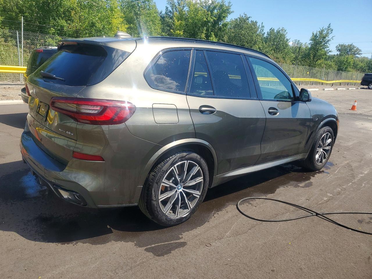 2023 BMW X5 xDrive45E - Фото 3