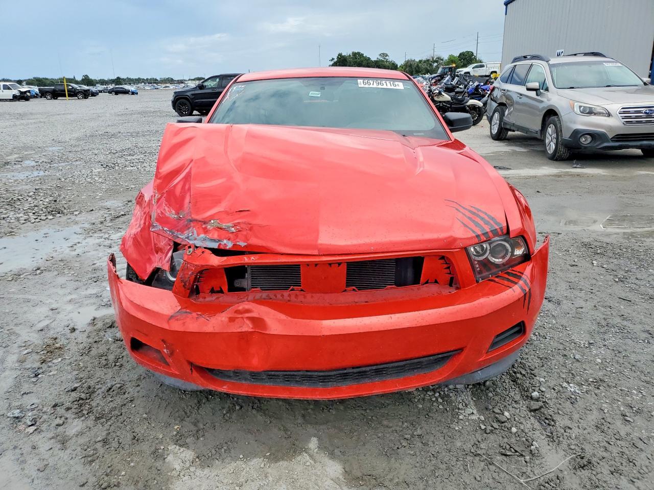 2011 Ford Mustang - Фото 5