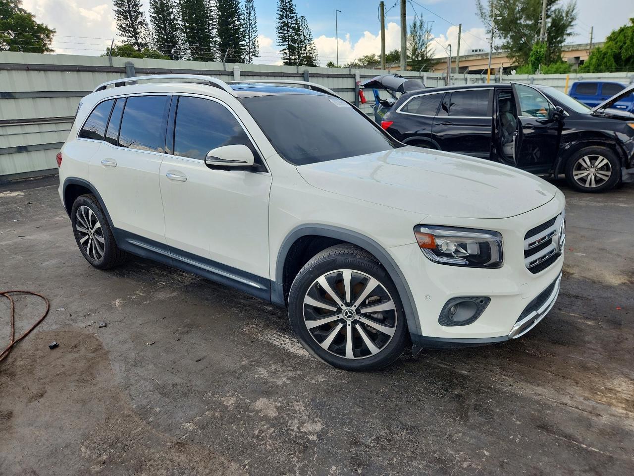 2021 Mercedes-Benz Glb 250 - Фото 4