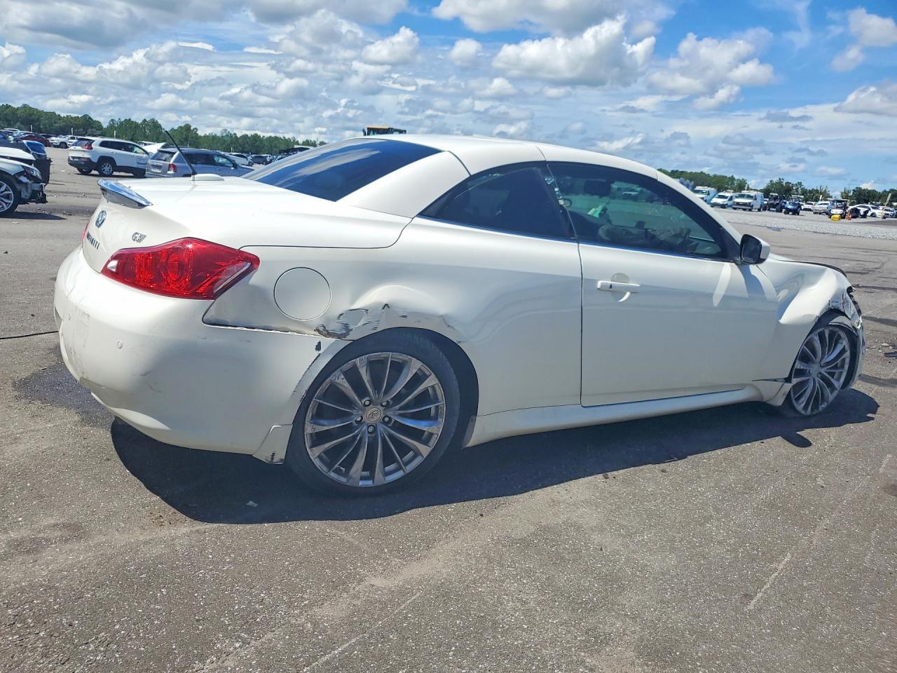 2012 Infiniti G37 Convertible Base - Фото 3