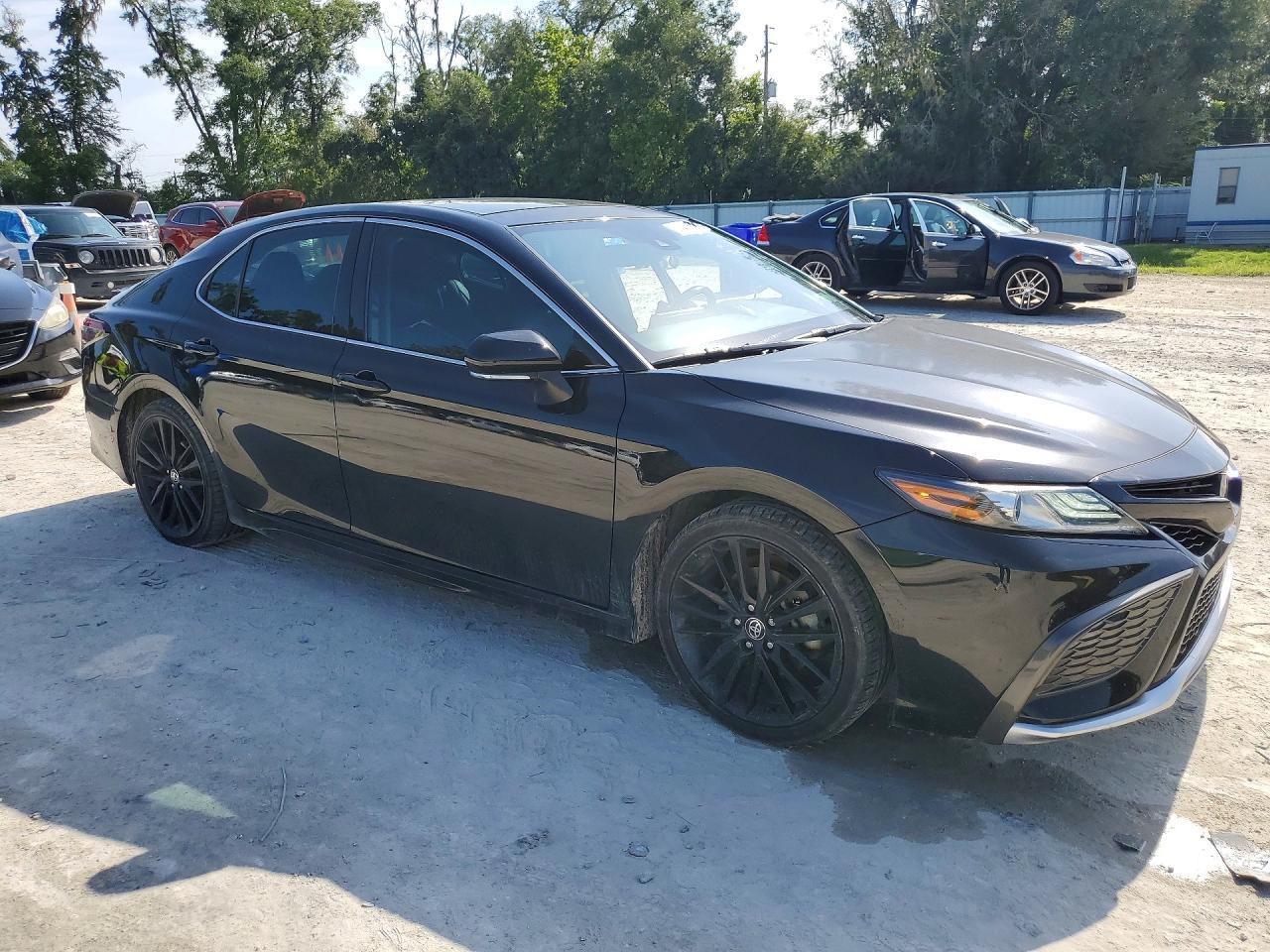 2021 Toyota Camry Xse - Фото 4