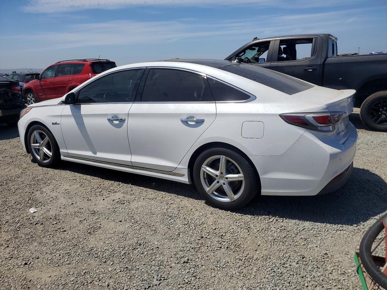 2017 Hyundai Sonata Hybrid Limited - Image 2