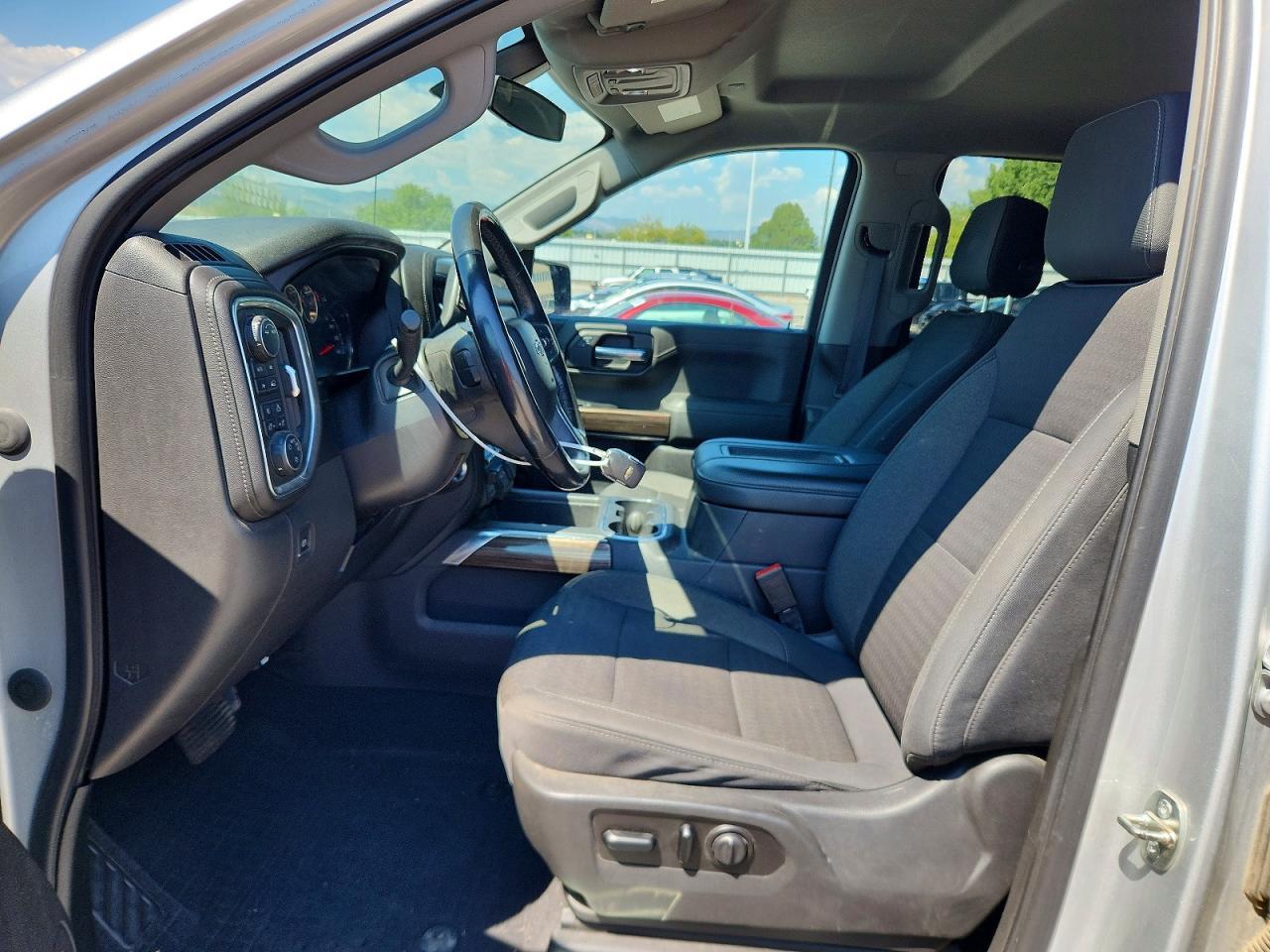 2020 Chevrolet Silverado K1500 Rst - Фото 7