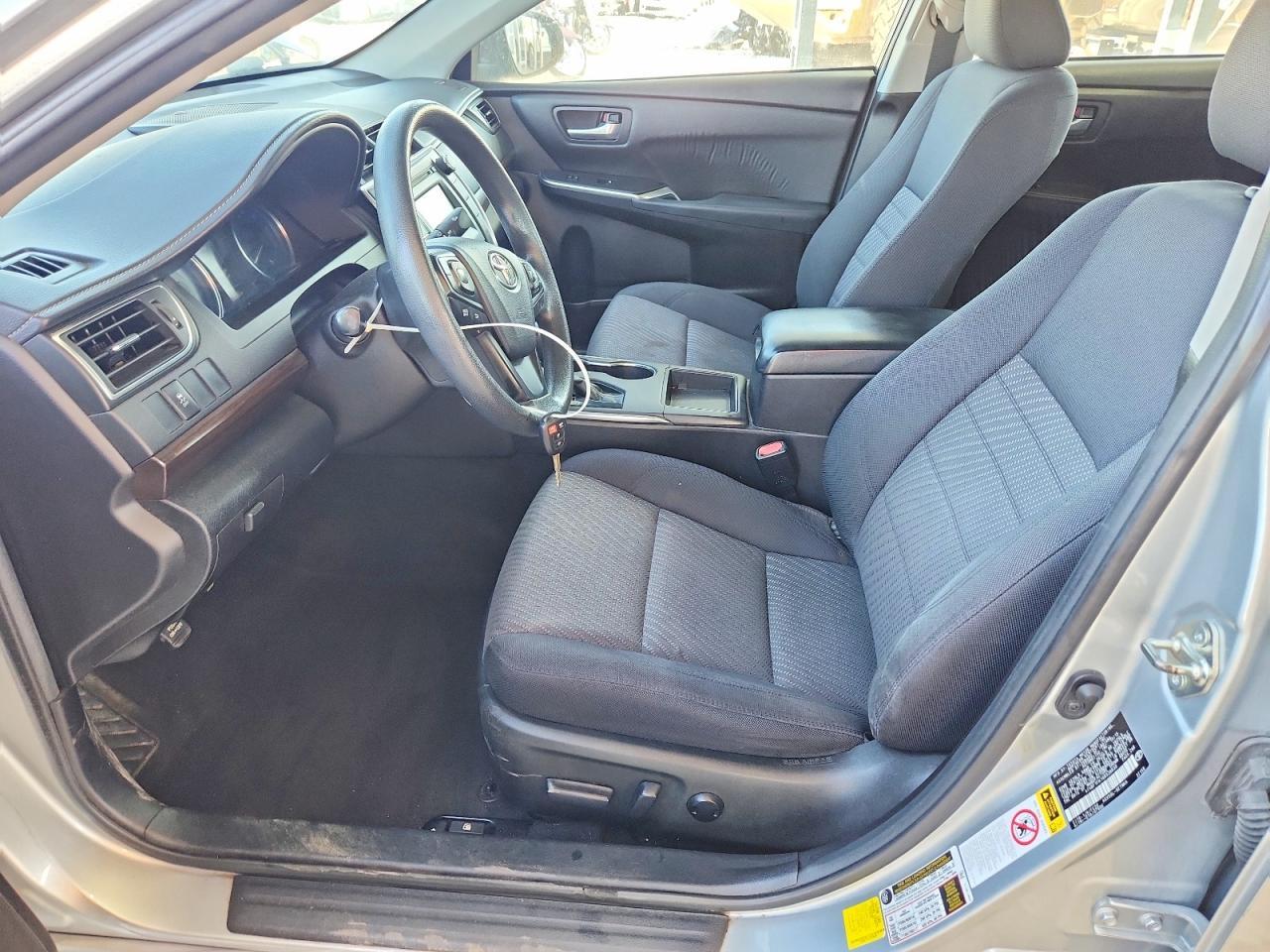 2016 Toyota Camry Le - Фото 7
