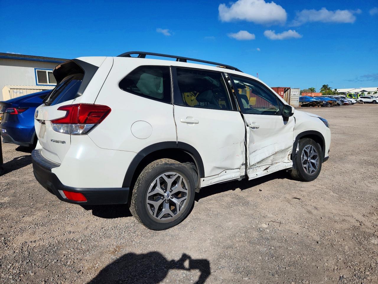 2022 Subaru Forester Premium - Фото 3