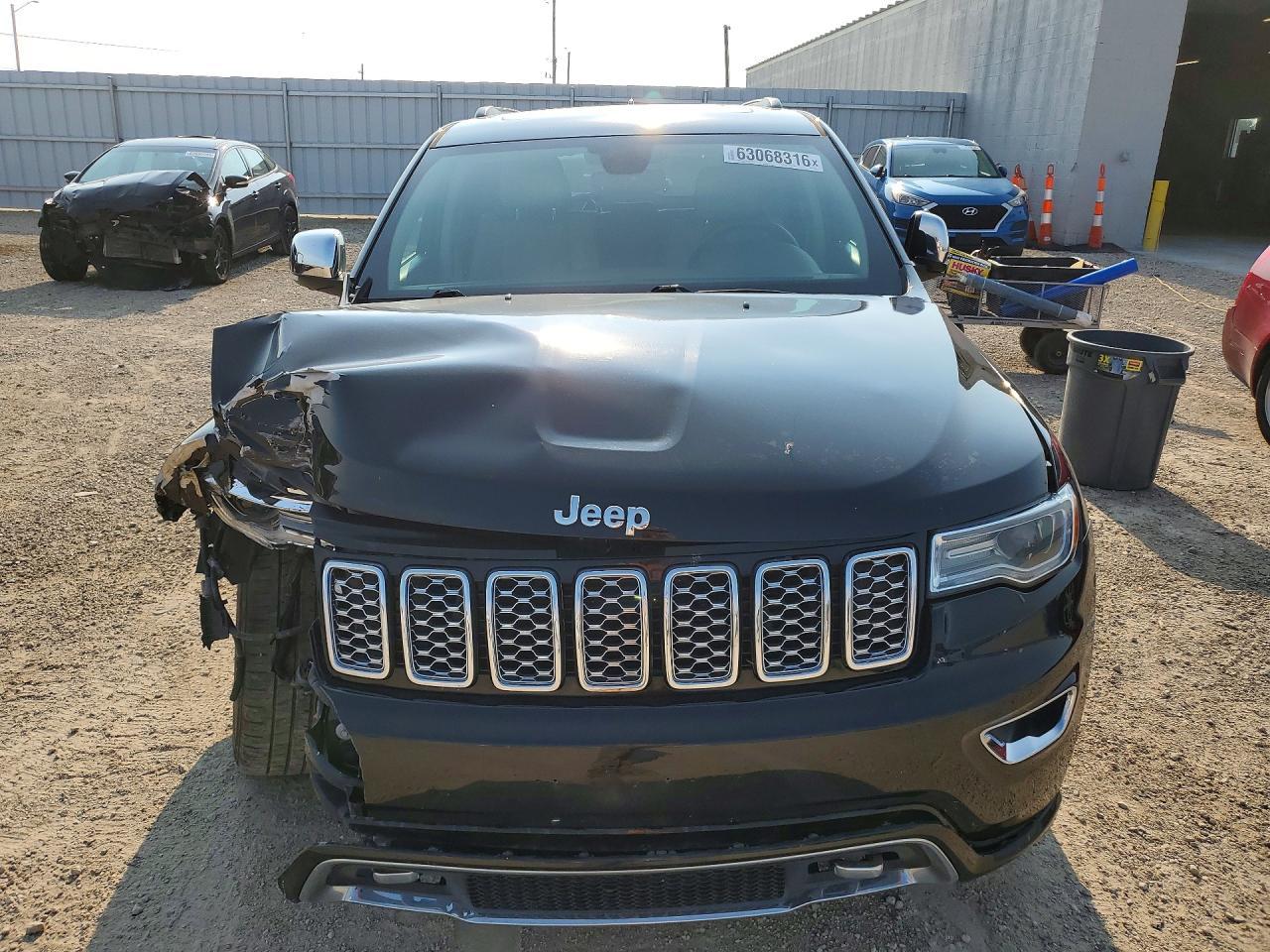 2020 Jeep Grand Cherokee Overland - Фото 5