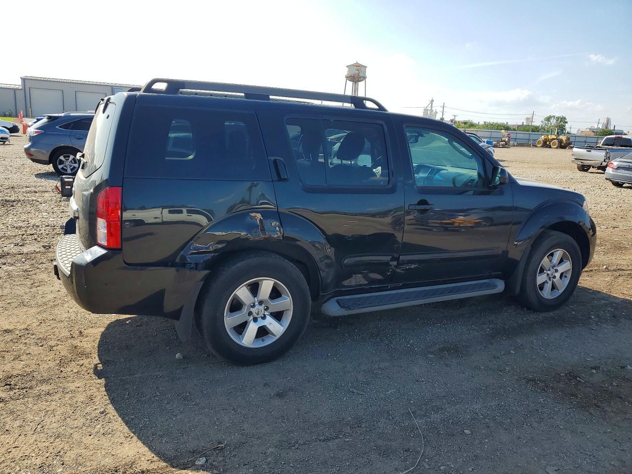 2012 Nissan Pathfinder S - Фото 3